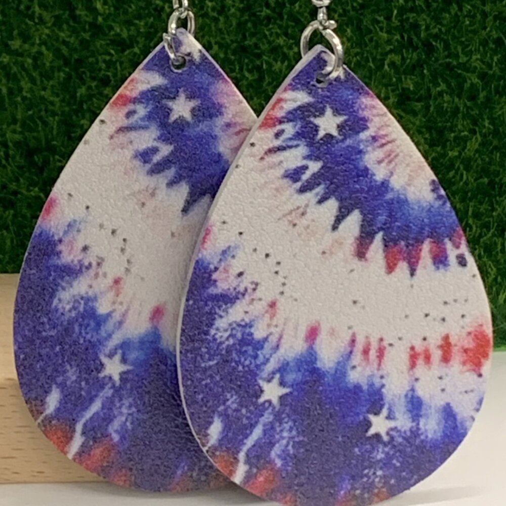 Tie Dye Earring, USA Earring, Flag Earring, Fourth of July Earring, Gift Idea